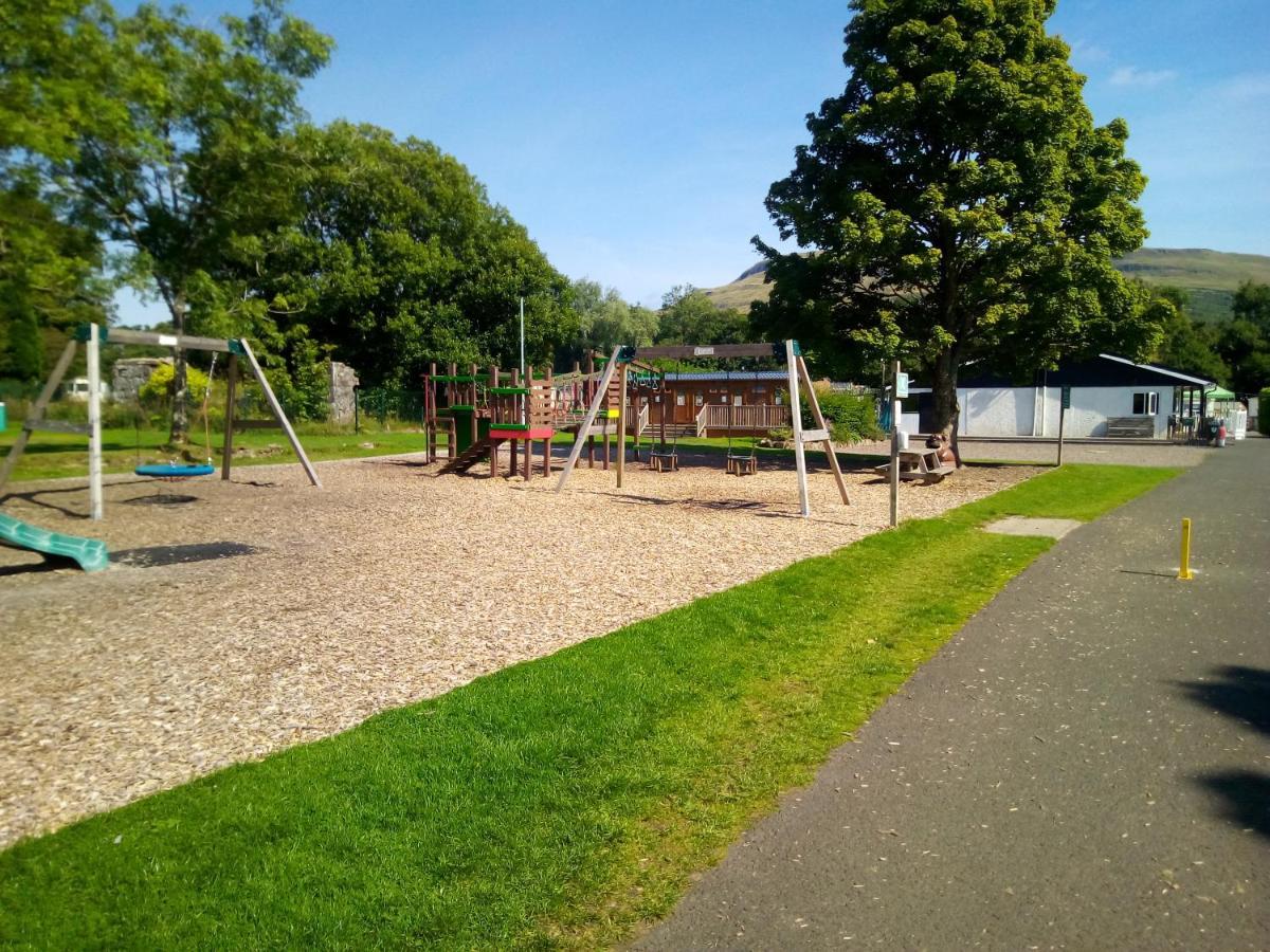 Campsie Glen Holiday Park Fintry エクステリア 写真