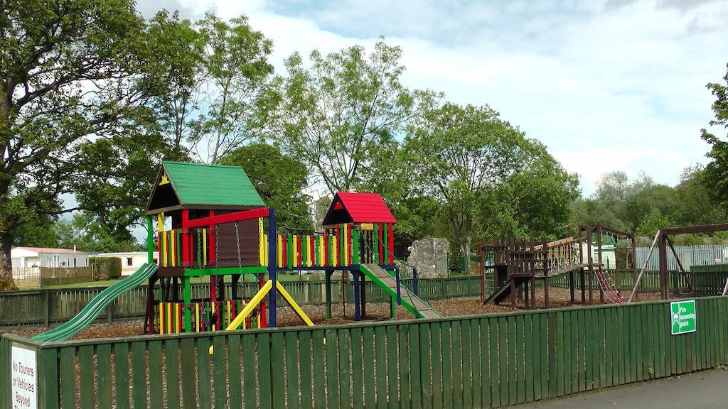Campsie Glen Holiday Park Fintry エクステリア 写真